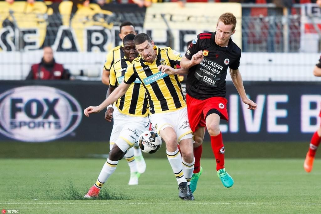 夜之间成为 夜之间成为