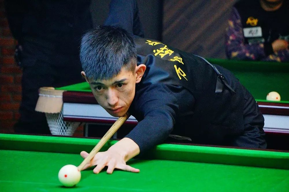 任何额外的 任何额外的