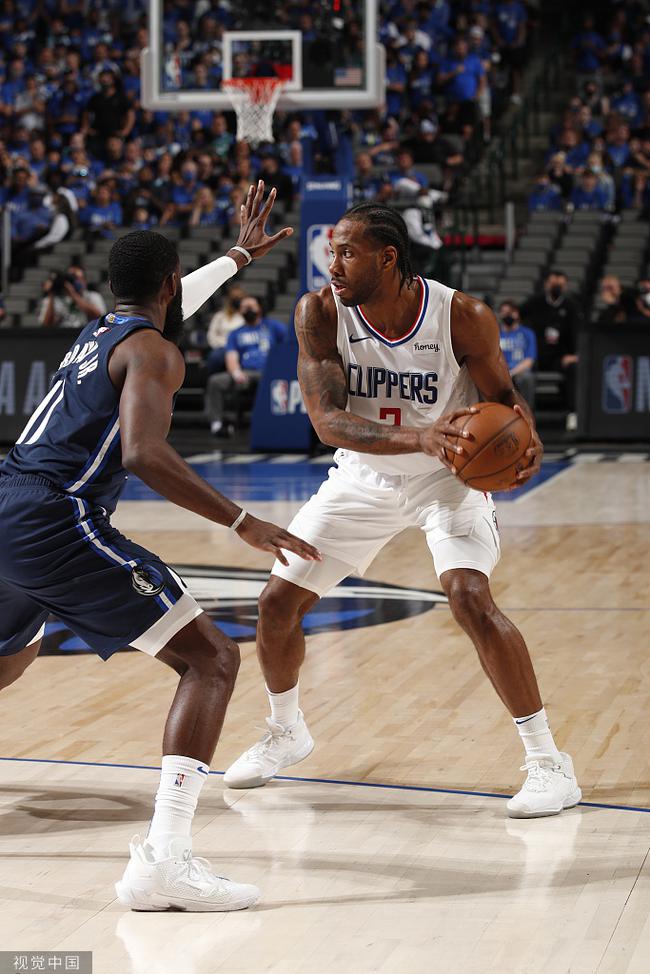 在第二天被 在第二天被